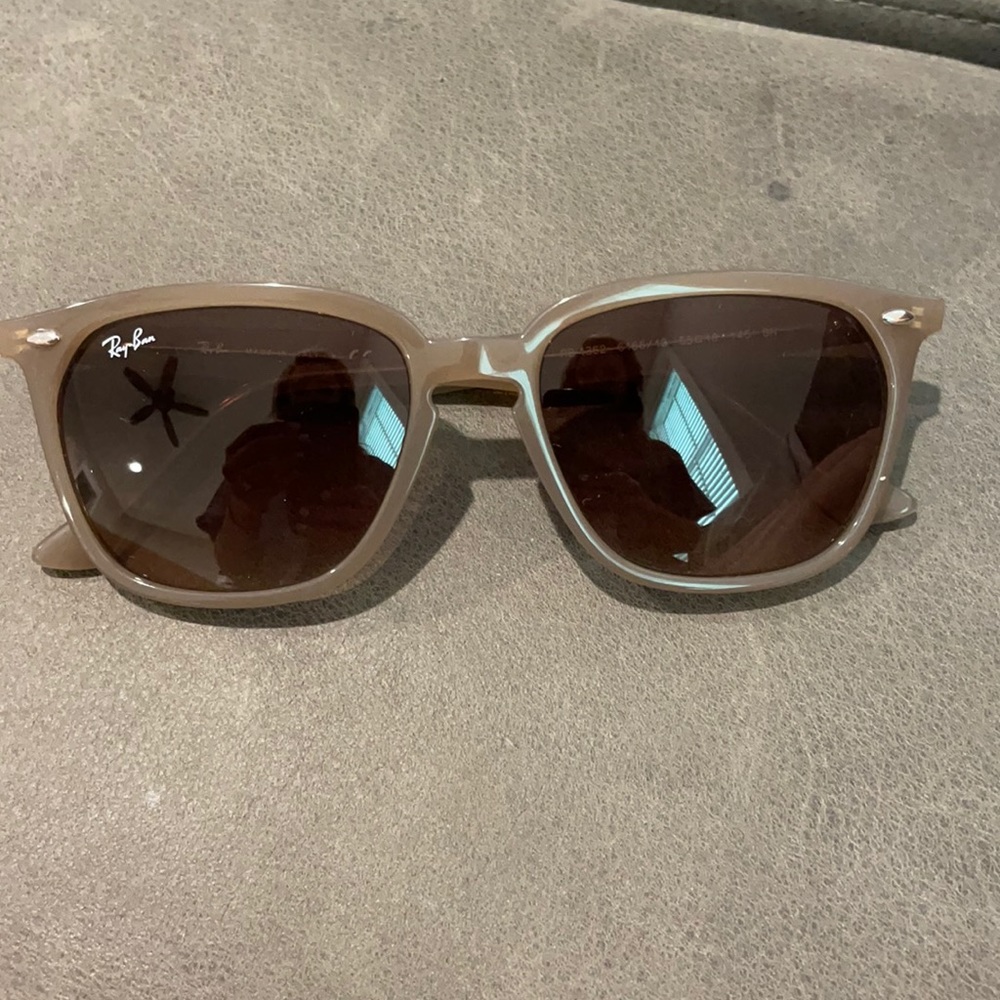 Ray ban RB4362 brand new without tags
